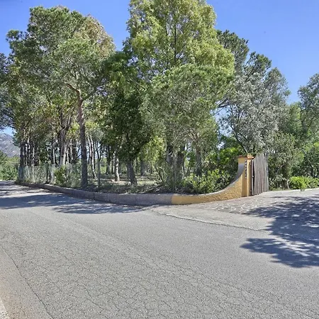 Casa Profico Mono شقة